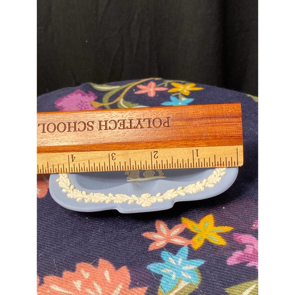 Vintage Wedgwood Blue Jasperware Spade-shaped Ashtray - Picture 5 of 12